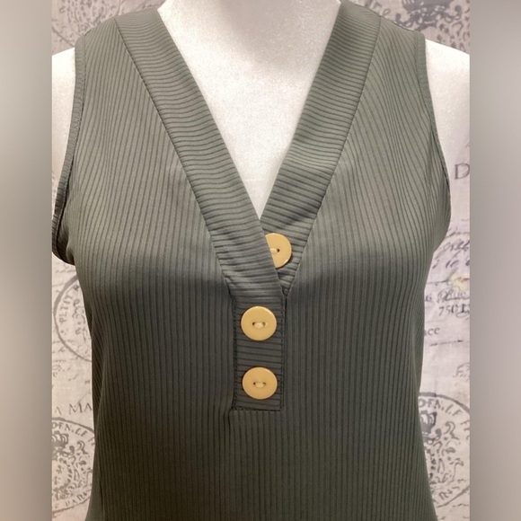 NO BRAND | Tunic Tank Top - Picture 5 of 7